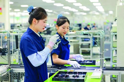 Cơ chế vượt trội: Đòn bẩy hút vốn chất lượng cao