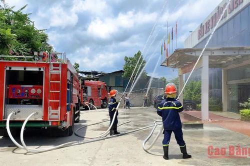 Tập huấn nghiệp vụ phòng cháy, chữa cháy và cứu nạn, cứu hộ tại Bến xe khách liên tỉnh