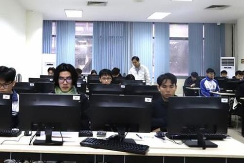 Đổi mới trong kỳ thi tốt nghiệp Trung học phổ thông: Thi trên máy tính