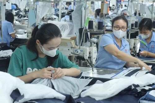 Phạt lên tới 75 triệu đồng nếu huy động làm thêm giờ vượt quá giới hạn cho phép