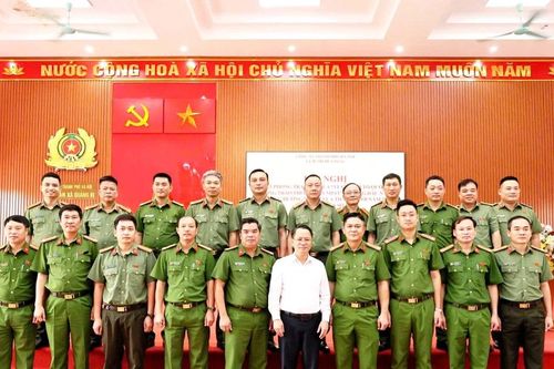 Đẩy mạnh phong trào thi đua 'Vì an ninh Tổ quốc' trong toàn Cụm thi đua số 16