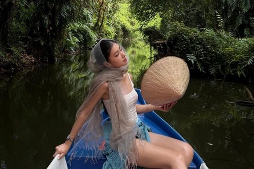 Nơi ngồi xuồng ba lá 'né' cảnh đông đúc của cồn Thới Sơn