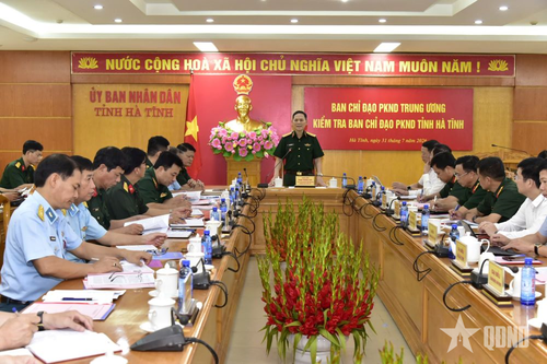 Thượng tướng Phạm Trường Sơn kiểm tra Ban Chỉ đạo Phòng không nhân dân tỉnh Hà Tĩnh