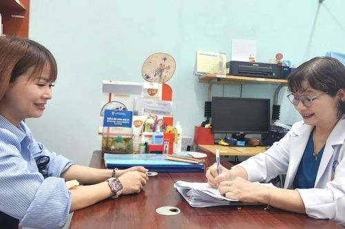 Thầy thuốc hưu trí đồng hành y tế cơ sở