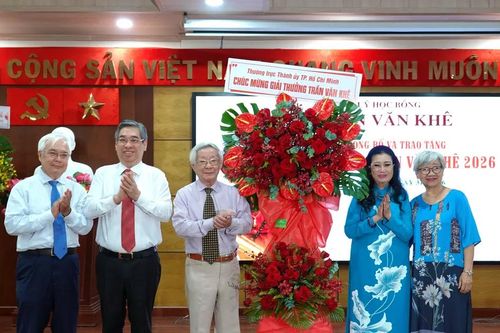Trao tặng Giải thưởng Trần Văn Khê cho 2 tập thể và 6 cá nhân