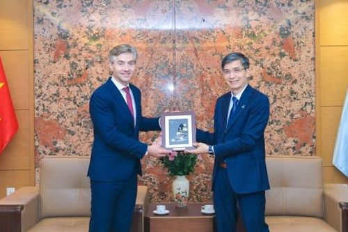 Phó Tổng Giám đốc Petrovietnam Vũ Đào Minh tiếp Bộ trưởng Bộ Ngoại giao Lithuania