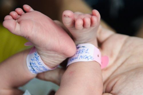 Toàn bộ quyền lợi bảo hiểm y tế khi sinh con mẹ bầu nên biết