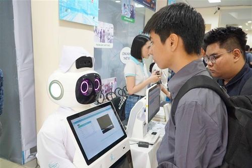 Nghị quyết 57-NQ/TW: Ứng dụng công nghệ số hỗ trợ chăm sóc sức khỏe