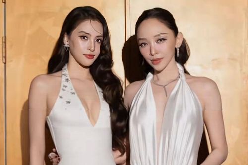Tóc Tiên tuyên bố ba từ về nhan sắc của Tiểu Vy