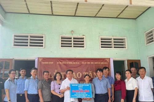 Hỗ trợ 60 triệu đồng sửa nhà cho thân nhân liệt sĩ ở xã Đề Gi
