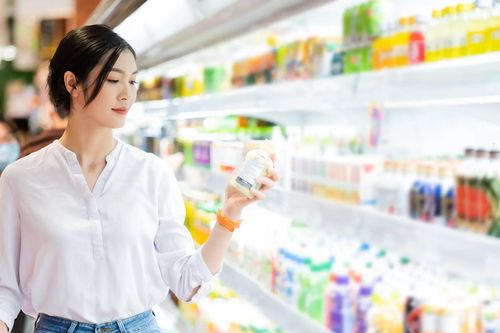 Muốn tiết kiệm thông minh, đừng cắt giảm 5 khoản chi này kẻo 'tiền mất tật mang'