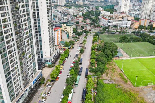 Đường hơn 1km ở Hà Nội dang dở gần 10 năm, dân sống mòn mỏi trong vùng quy hoạch