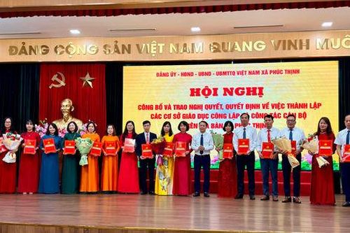 Xã Phúc Thịnh công bố quyết định thành lập 8 trường học công lập mới