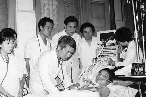 Người đặt nền móng cho chuyên ngành Hồi sức cấp cứu Việt Nam