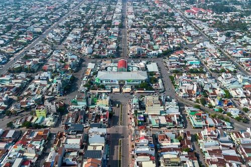 Tây Ninh: Chợ Long Hoa - độc đáo giá trị kiến trúc và sức sống thương mại