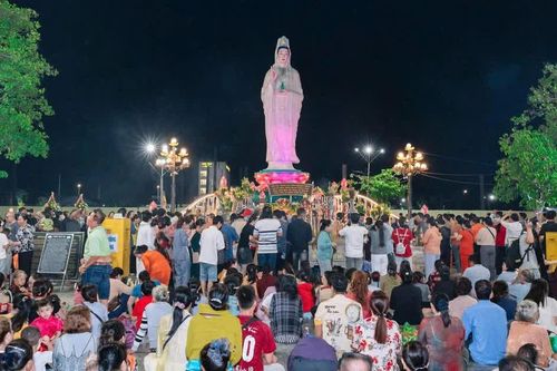 Cà Mau: Lễ vía Bồ-tát Quán Thế Âm tại Quan Âm Phật Đài