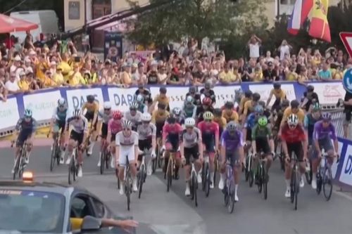 Huyền thoại Tour de France truyền cảm hứng cho giới trẻ