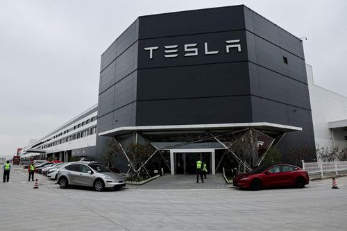 Tesla bác tin tách hoạt động tại Trung Quốc để sáp nhập với SpaceX