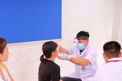 Phường Phú Thượng khám sức khỏe miễn phí cho hơn 3.000 người dân