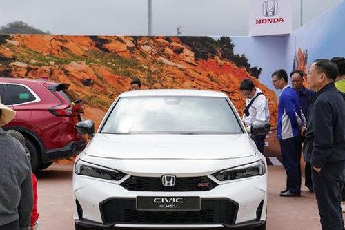 Bảo hành siêu dài: Cuộc đua mới của các hãng ô tô