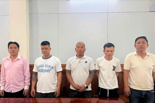 Đà Nẵng: Khởi tố 5 đối tượng cướp tài sản du khách nước ngoài