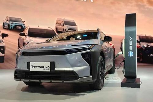 [GALLERY] Toyota bZ4X Touring cập bến Đông Nam Á, lăn bánh 487 km/sạc