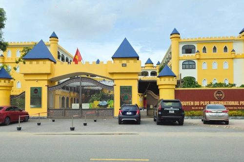 Hơn 50 giáo viên một trường mầm non tư thục ở Hà Tĩnh đình công