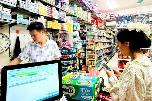 Doanh thu 1 tỷ 1 năm đóng thuế bao nhiêu?