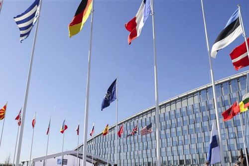 Mỹ rời vị trí lãnh đạo nhóm viện trợ Ukraine của NATO