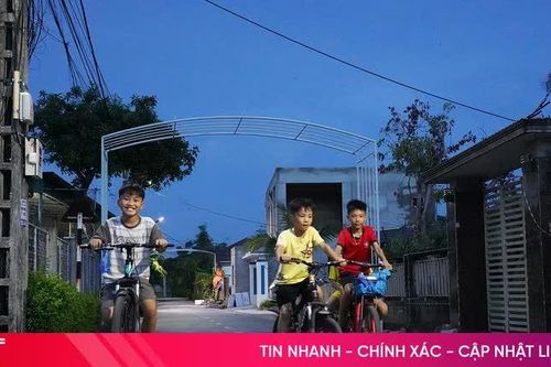 Thắp sáng những tuyến đường nông thôn