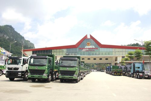 Hải quan khu vực VI 'về đích' thu ngân sách cả năm chỉ sau 7 tháng