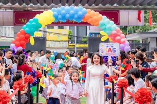 Trường Tiểu học Vĩnh Tuy Đón gần 370 học sinh lớp 1
