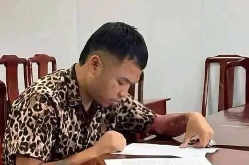 'Khánh Sky' bị bắt khẩn cấp