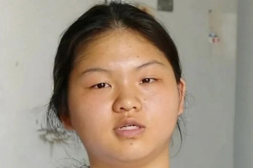 Câu chuyện xúc động của nữ sinh Trung Quốc mồ côi khi vừa đỗ đại học