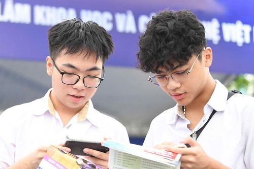 Sẽ cộng điểm 3 môn thi tốt nghiệp THPT để chọn 30% sinh viên nhận học bổng STEM