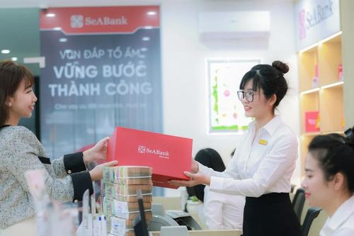 Lợi nhuận ngân hàng khởi sắc, khoảng cách giữa các nhóm ngày càng xa