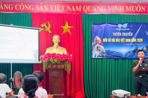 Tuyên truyền kiến thức biển đảo cho phụ nữ phường An Hải