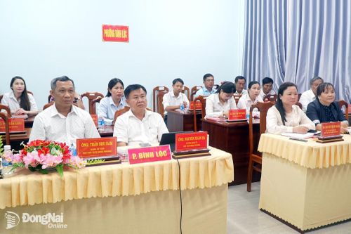 Đảng viên tiên phong trong chuyển đổi số