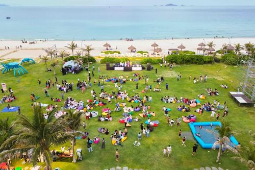 CaraWorld Summer Hits 2026: Hơn 2.000 người cùng viết nên mùa hè rực rỡ tại Bãi Dài