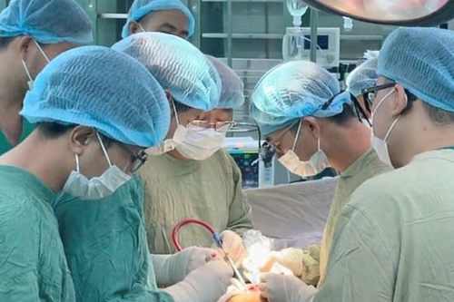 Đưa y tế chuyên sâu đến gần người dân