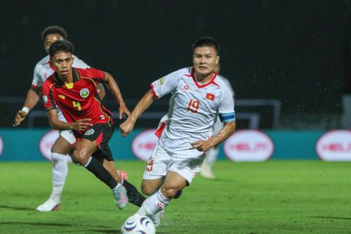 Quang Hải cân bằng kỷ lục khoác áo tuyển Việt Nam của Công Vinh