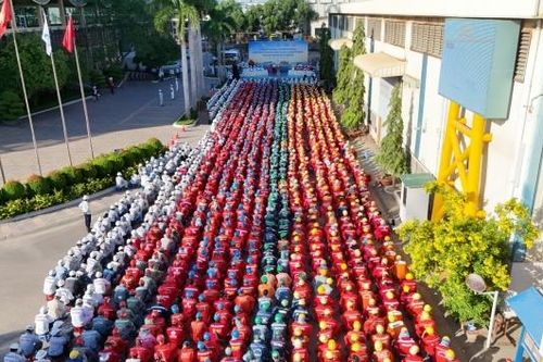 Phát động thi đua 120 ngày đêm hoàn thành các mốc thi công trọng điểm Dự án phát triển mỏ khí Lô B