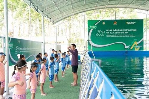 Bắc Ninh thí điểm mô hình dạy bơi an toàn trong trường học, góp phần phòng chống đuối nước cho trẻ