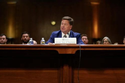 Ông Jay Clayton tuyên thệ nhậm chức Giám đốc Tình báo Quốc gia Mỹ