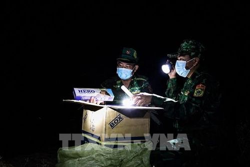 Xuyên đêm siết buôn lậu trên biên giới Tây Ninh