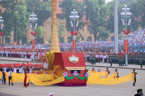 Chỉ thị của Bộ Chính trị về tăng cường sự lãnh đạo của Đảng và phát huy vai trò của các hội quần chúng