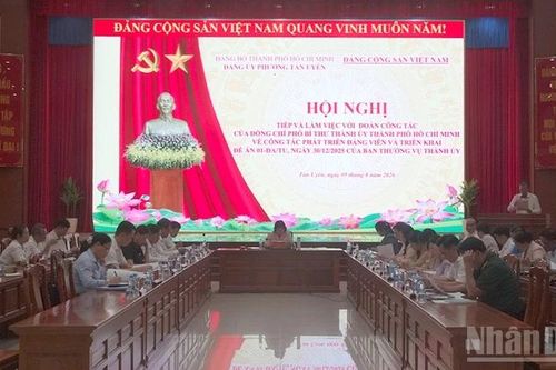 Thành phố Hồ Chí Minh: Đảng ủy phường Tân Uyên cần quan tâm nhiều hơn đến công tác phát triển đảng viên