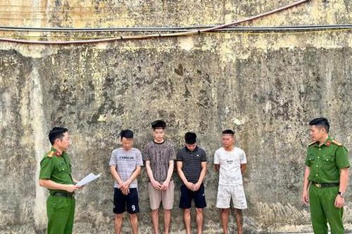 Khởi tố 4 đối tượng về tội mua bán, tổ chức sử dụng trái phép chất ma túy ở Hà Tĩnh