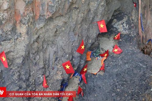 Phát hiện thêm 12 hài cốt liệt sĩ tại Công viên Lê Thị Riêng