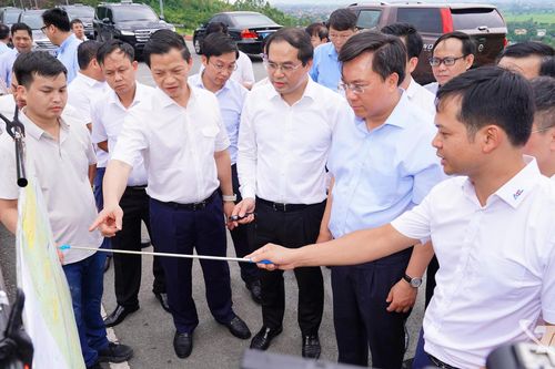 Thái Nguyên và Phú Thọ trao đổi phương án đầu tư Dự án đường hầm Tam Đảo